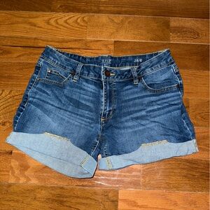 a.n.a. size six jean short